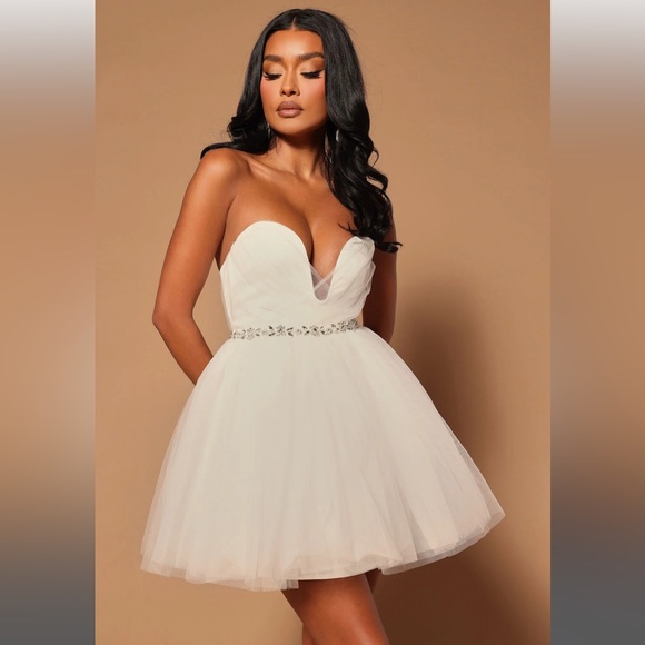 NEVER WORN - Picture 3 of 3